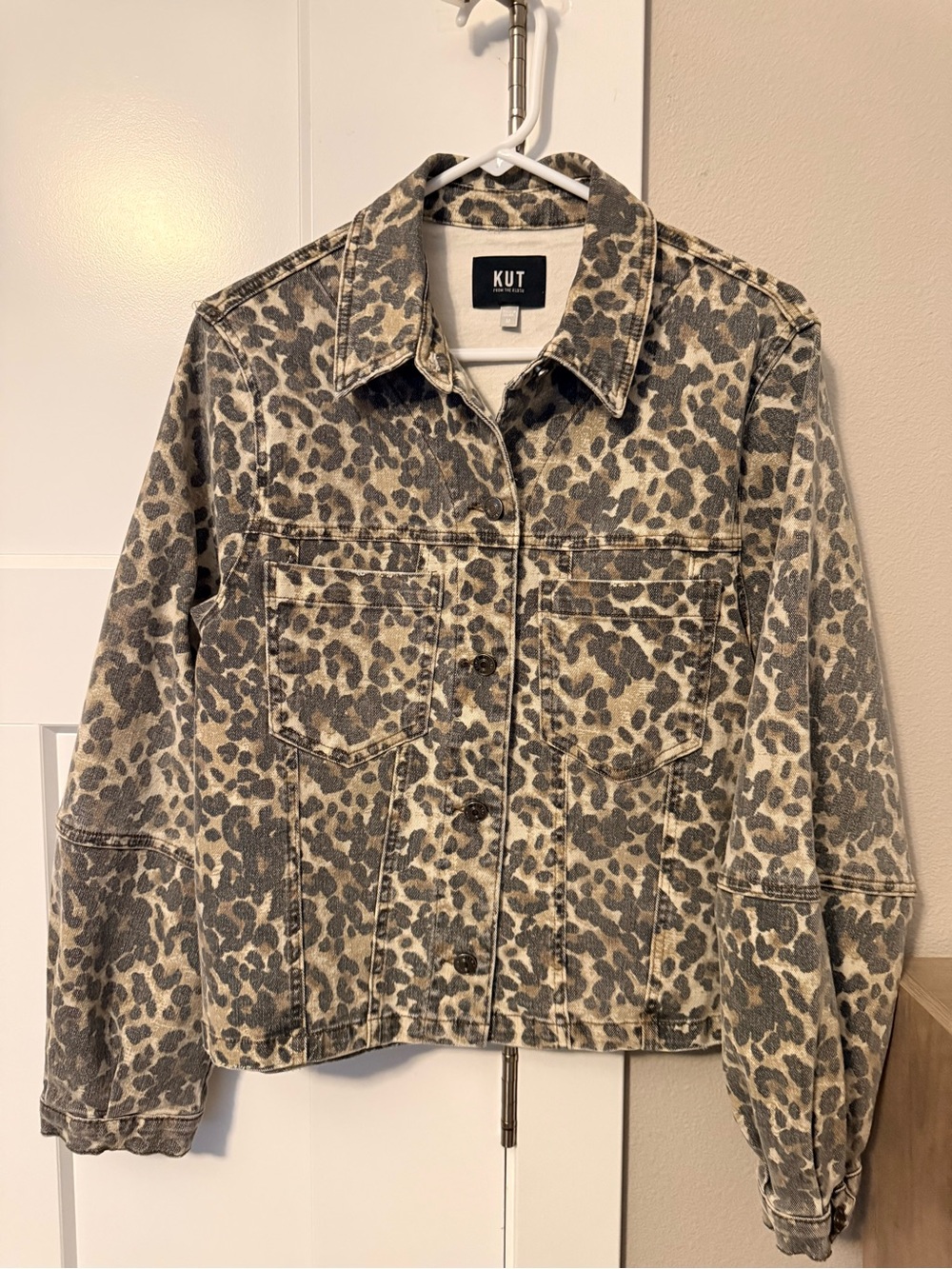 Kut from the Kloth Bailey Leopard Print Denim Jacket in Taupe/Gray